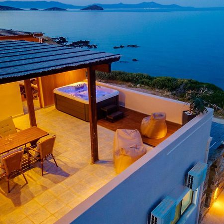 Lalari Beach Suites Vari  Exterior photo