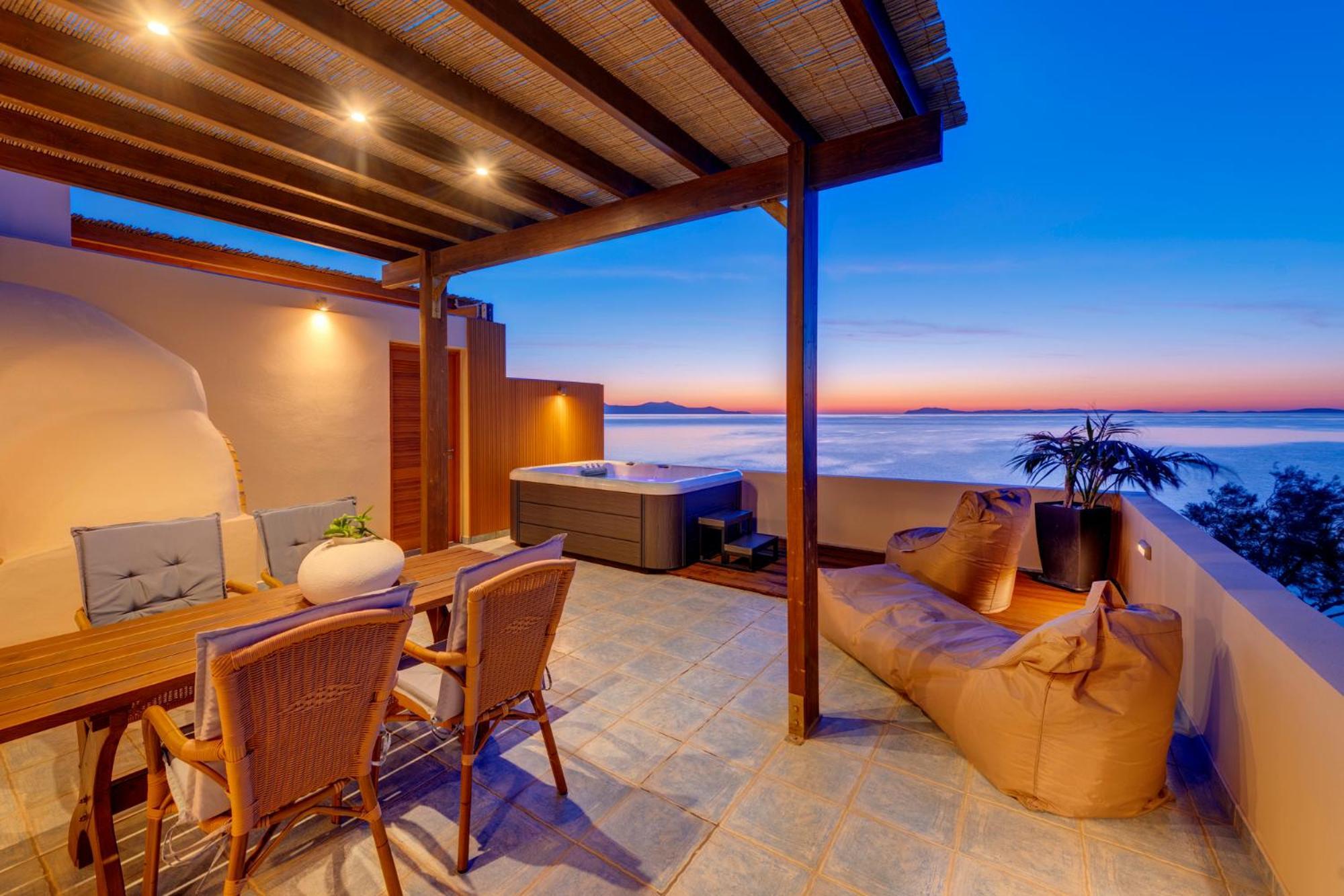 Lalari Beach Suites Vari  Exterior photo