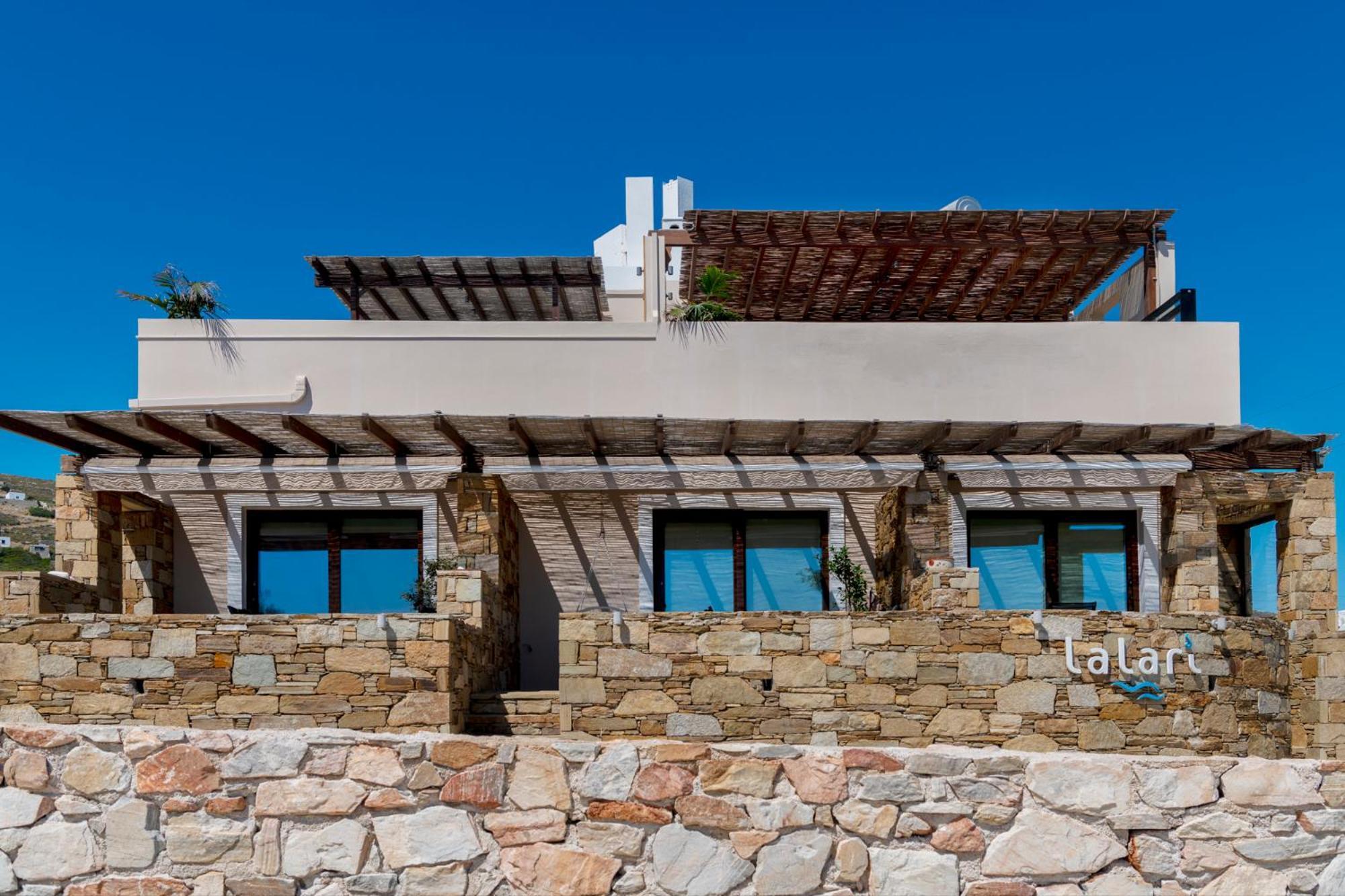 Lalari Beach Suites Vari  Exterior photo