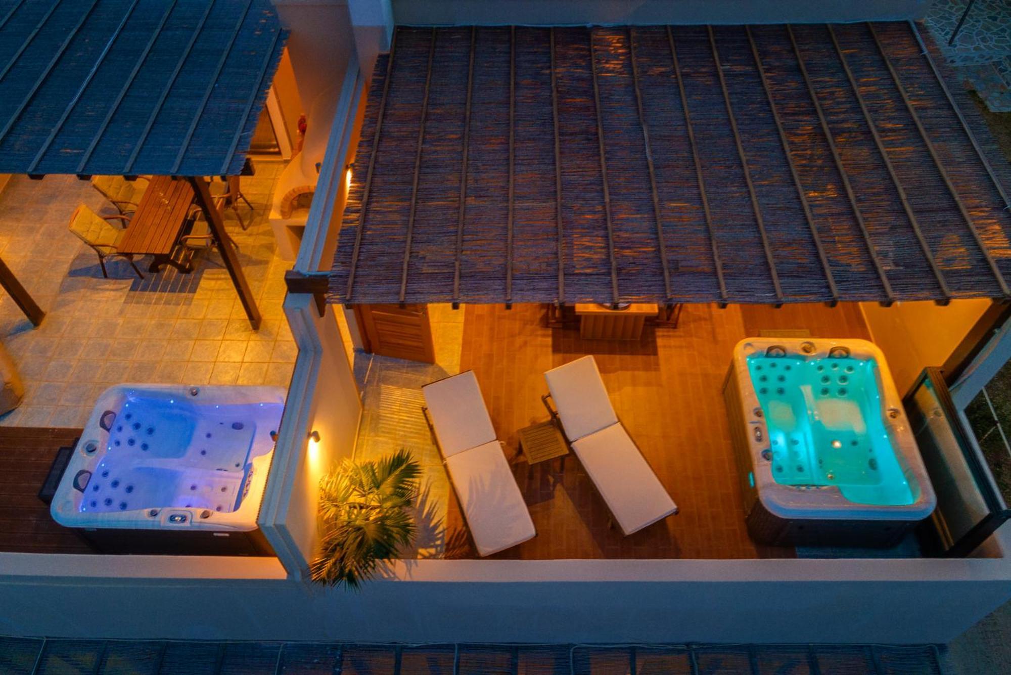 Lalari Beach Suites Vari  Exterior photo