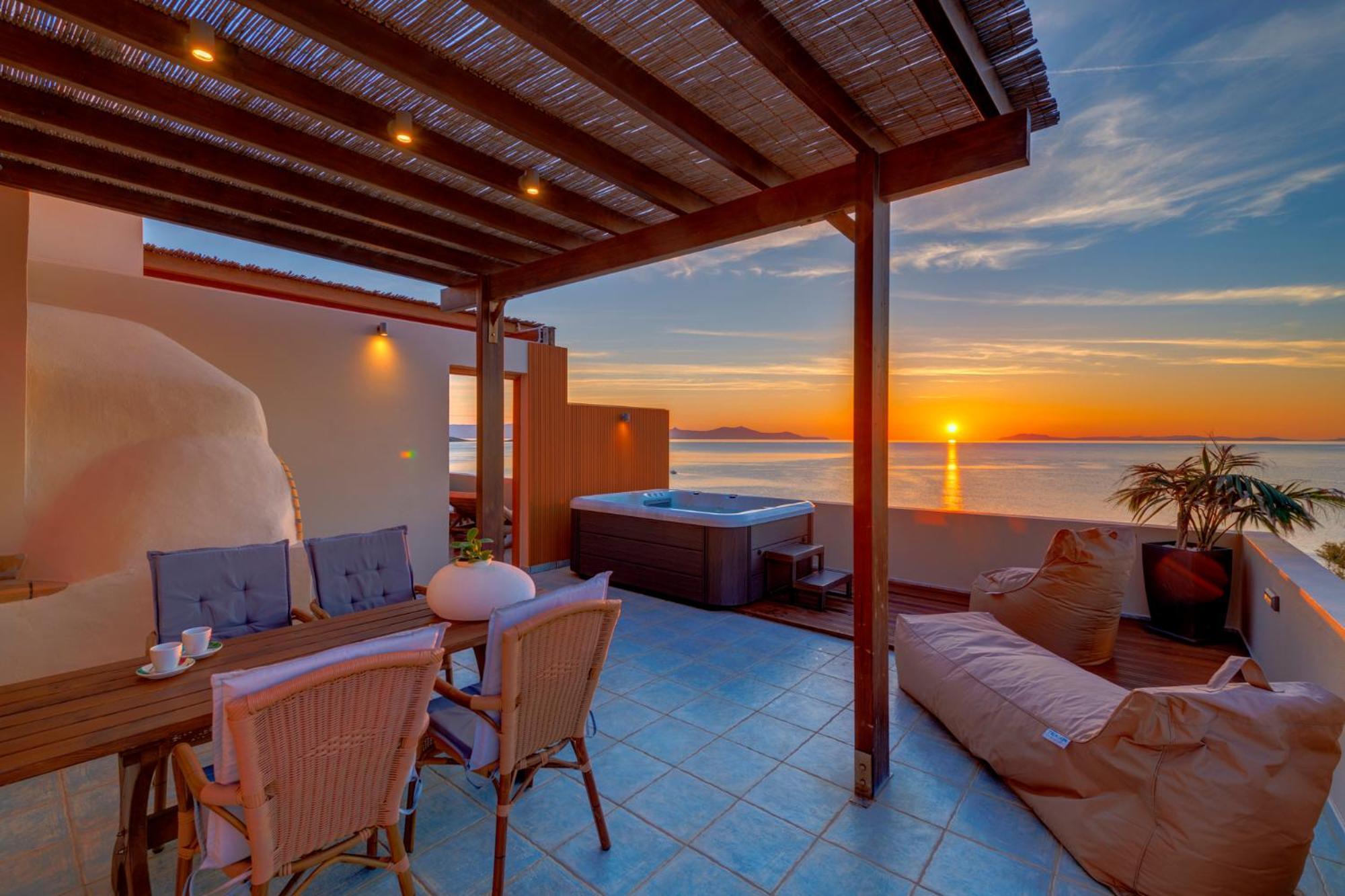 Lalari Beach Suites Vari  Exterior photo
