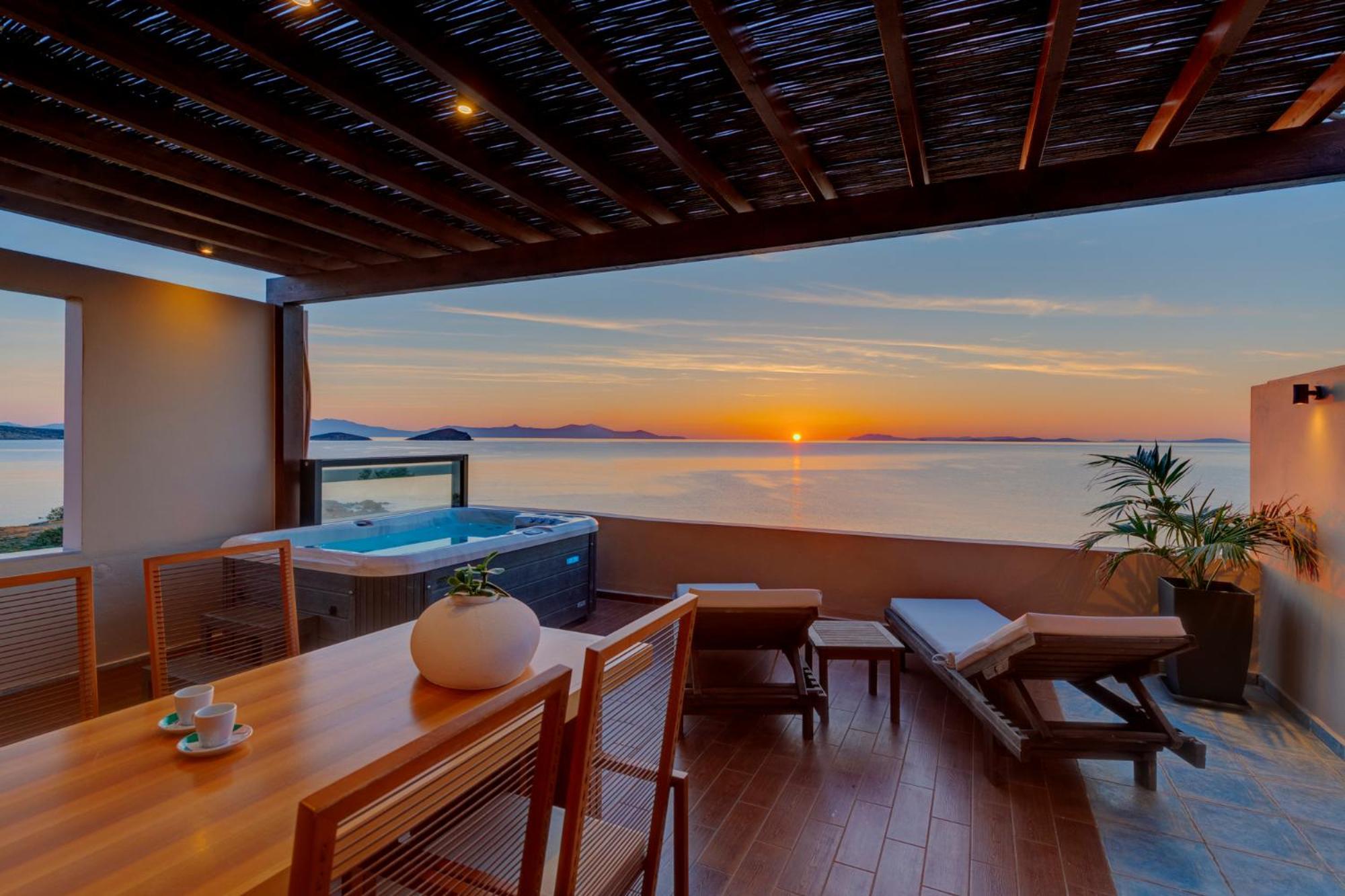 Lalari Beach Suites Vari  Exterior photo