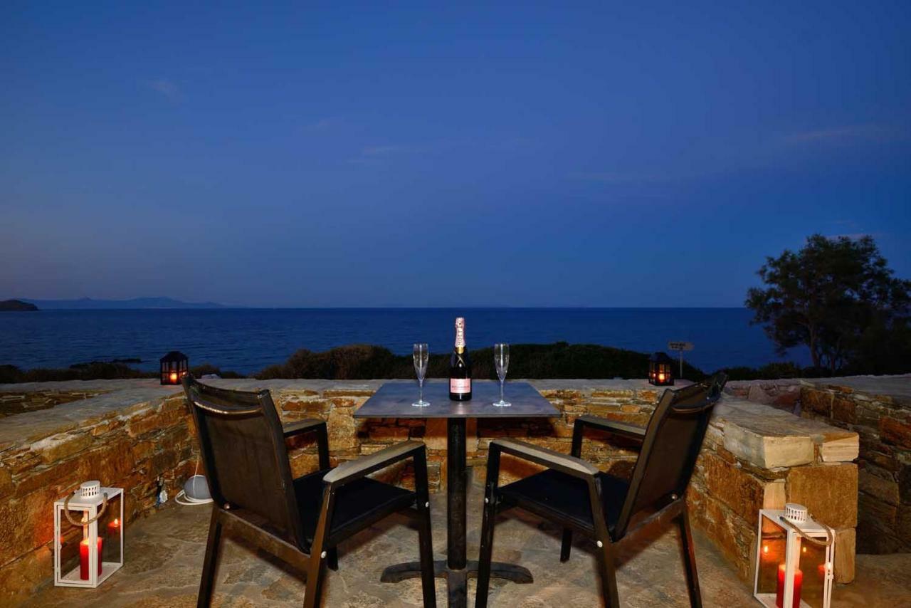 Lalari Beach Suites Vari  Exterior photo