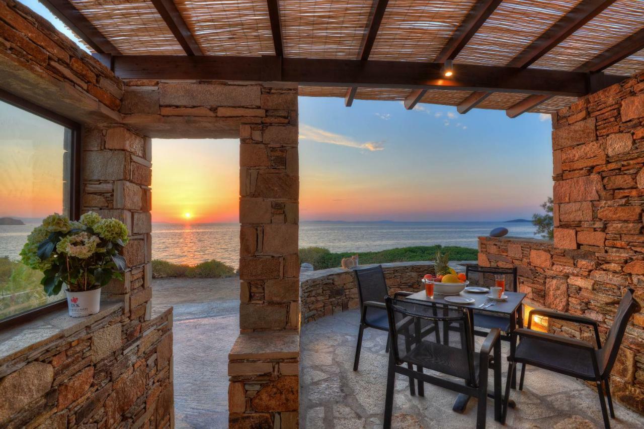 Lalari Beach Suites Vari  Exterior photo